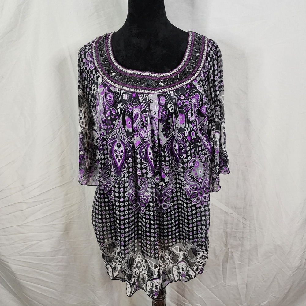 New SIMPLY‎ IRRESISTABLE Size Medium Rhinestone Embellished Chiffon Tunic Blouse